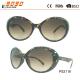 2018 hot sale style   sunglasses with UV 400 protection lens ,made of plastic