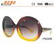 Fashionable design big frame sunglasses with plastic frame ,suitable for men and women