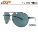 2017 hot sale style sunglasses with metal frame ,suitable for men and women