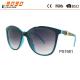 2017 fashion plastic sunglasses with 100% UV protection lens, suitable for men and women