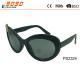 Lady's fashionable plastic sunglasses with 100% UV protection lens.parts butterfly on the frame