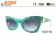 Hot sale style sunglasses ,made of plastic  frame with Snoopy, suitable for girls and boys