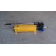 Custom Made Small Hand Operated Hydraulic Pumps / Yellow Hand Held Hydraulic Pump
