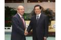 Hu meets Wu on cross-Straits trade pact