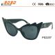 2018 new style swing shape of plastic sunglasses suitable for men and women