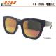 Unisex fashion sunglasses for men and women, polarized UV 400 lens and Plastic Frame
