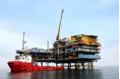North China offshore oilfield resumes operation after spill (3)